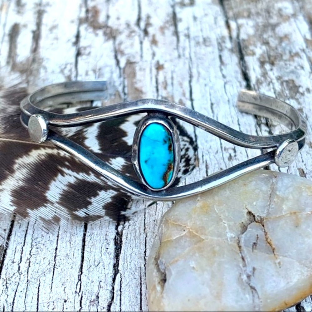 Hand Crafted Southwest Sterling & Turquoise Cuff Bracelet